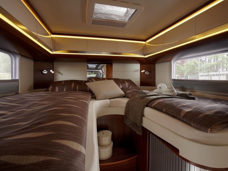 Интерьер Hobby Premium Van 2013 года  (фото 10 из 18)
